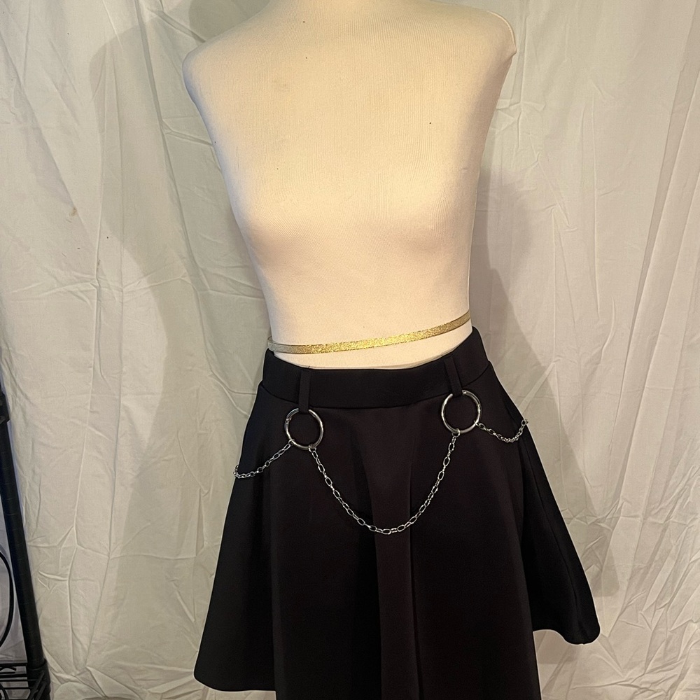 Hot Topic Black Skirt with Chain - Picture 8 of 10